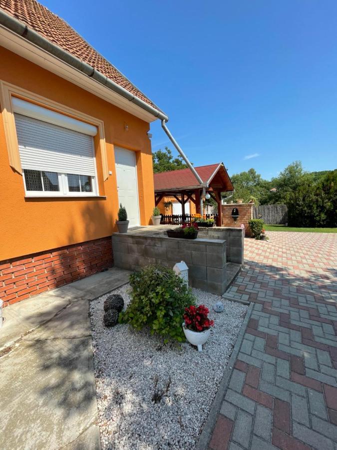 Mira Kucko Apartment Oreglak Exterior photo